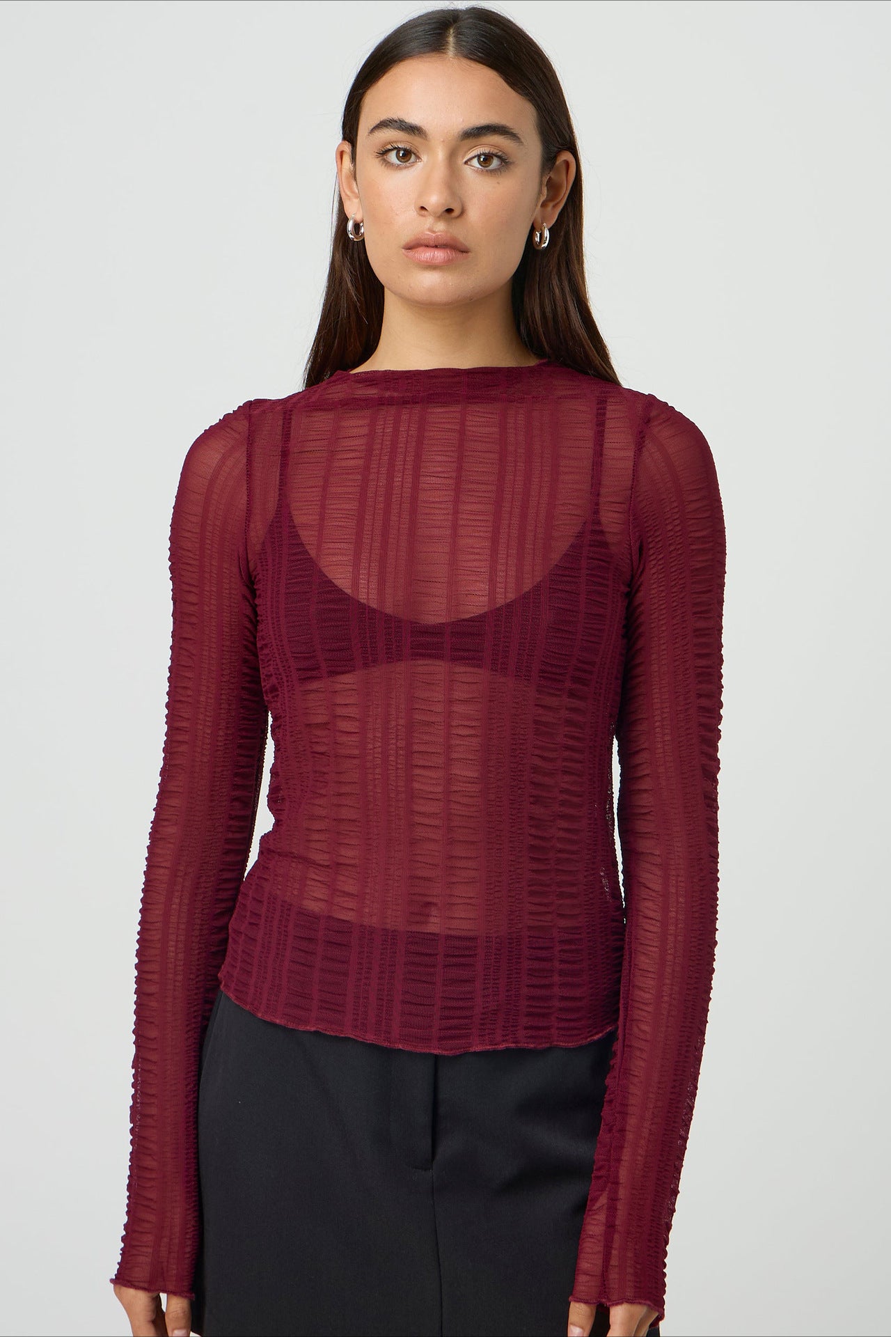 Vrouwen doorschijnend mesh shirt met lange mouwen