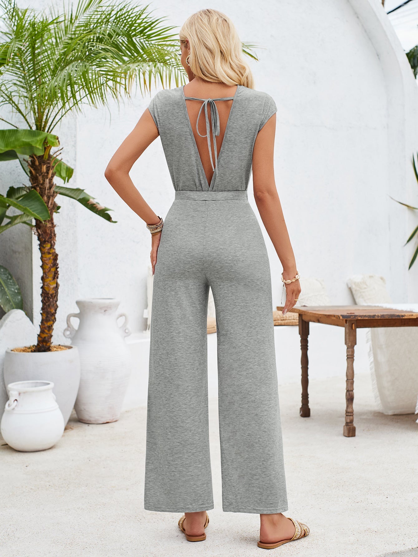 Effen kleur ronde hals korte mouw gebreide jumpsuit 