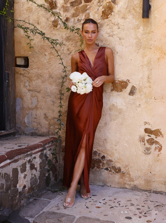 Sexy Deep V-Neck Sleeveless Solid Color Evening Dress