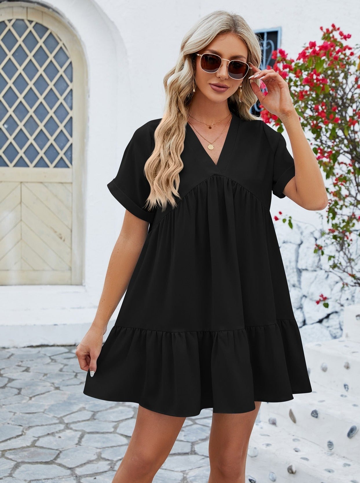 Black V-Neck Loose Pleated Dress